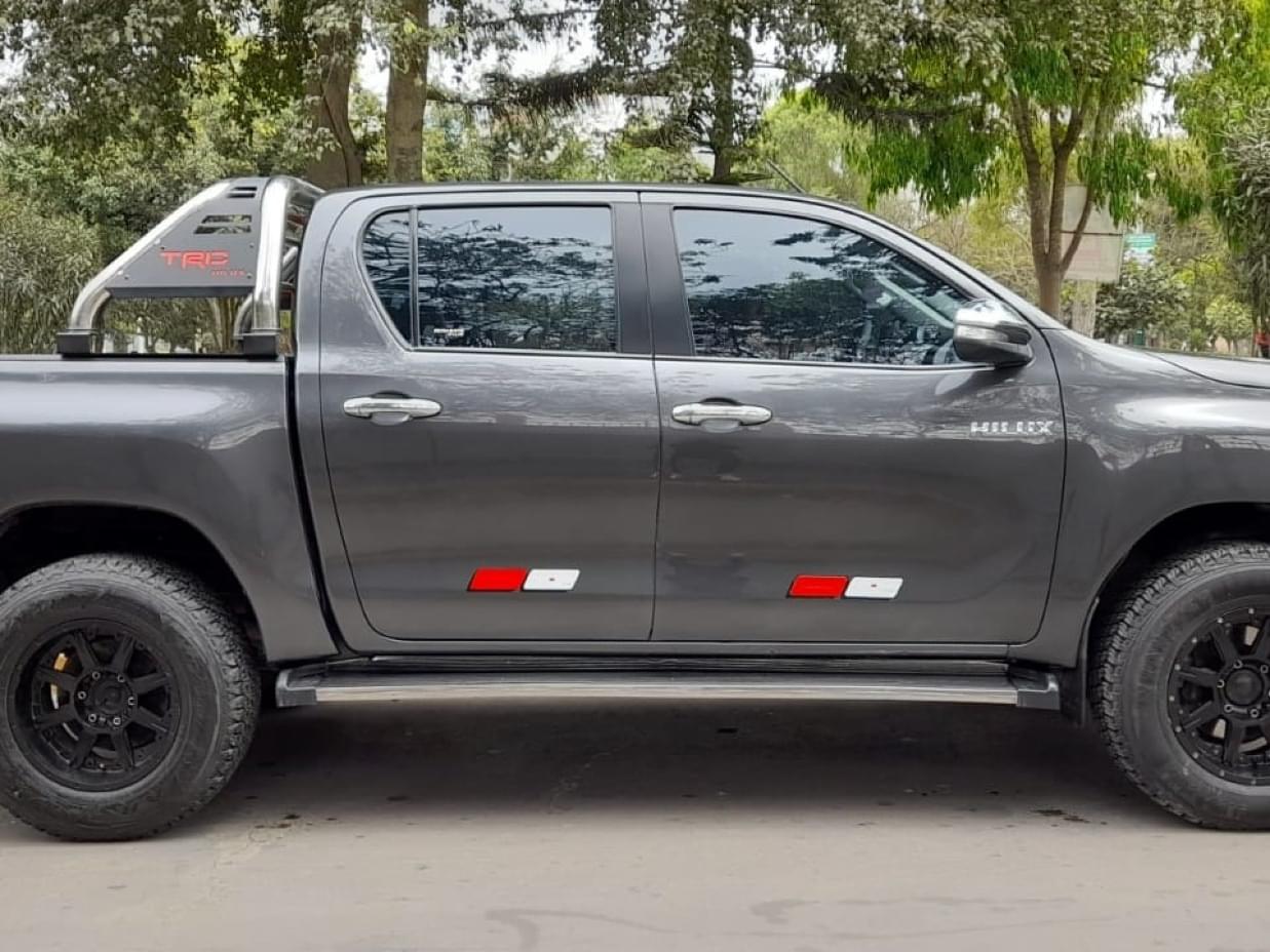 TOYOTA HILUX 2016 68.000 Kms.