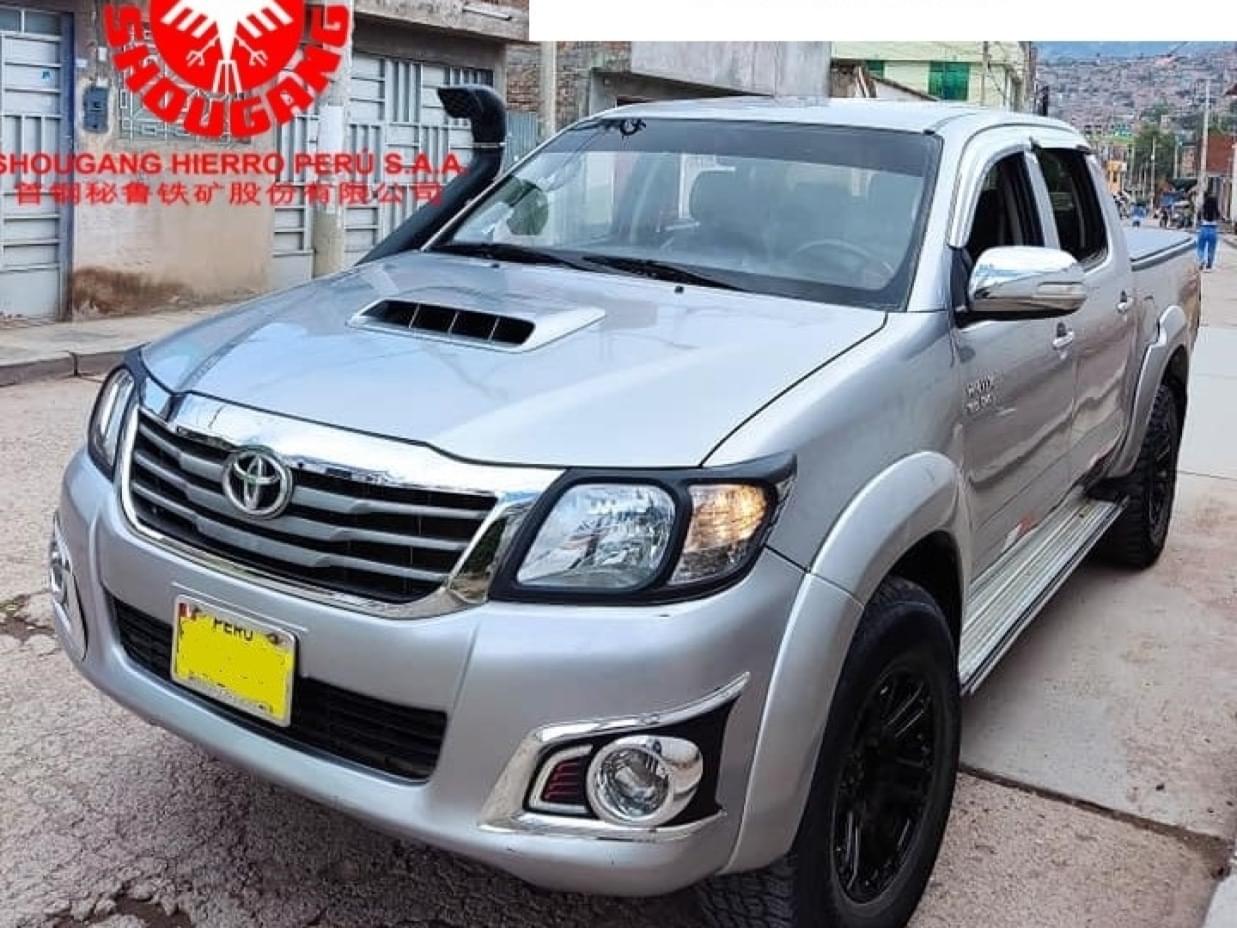 TOYOTA HILUX 2014 9.400 Kms.