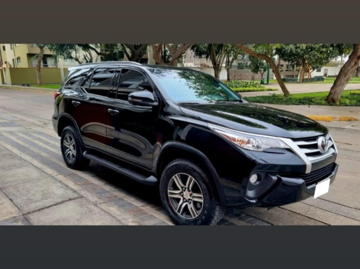 TOYOTA FORTUNER 2020 35.000 Kms.