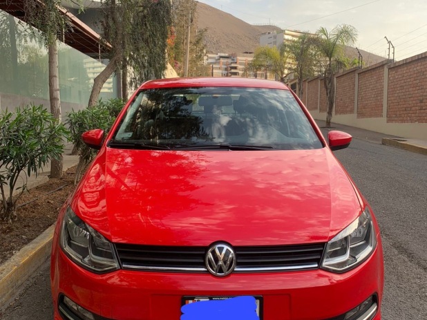 VOLKSWAGEN POLO 2015 38.000 Kms.