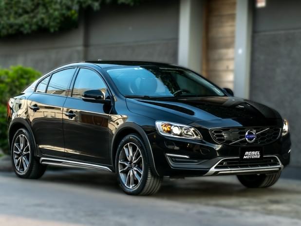 VOLVO S60 2018 21.942 Kms.