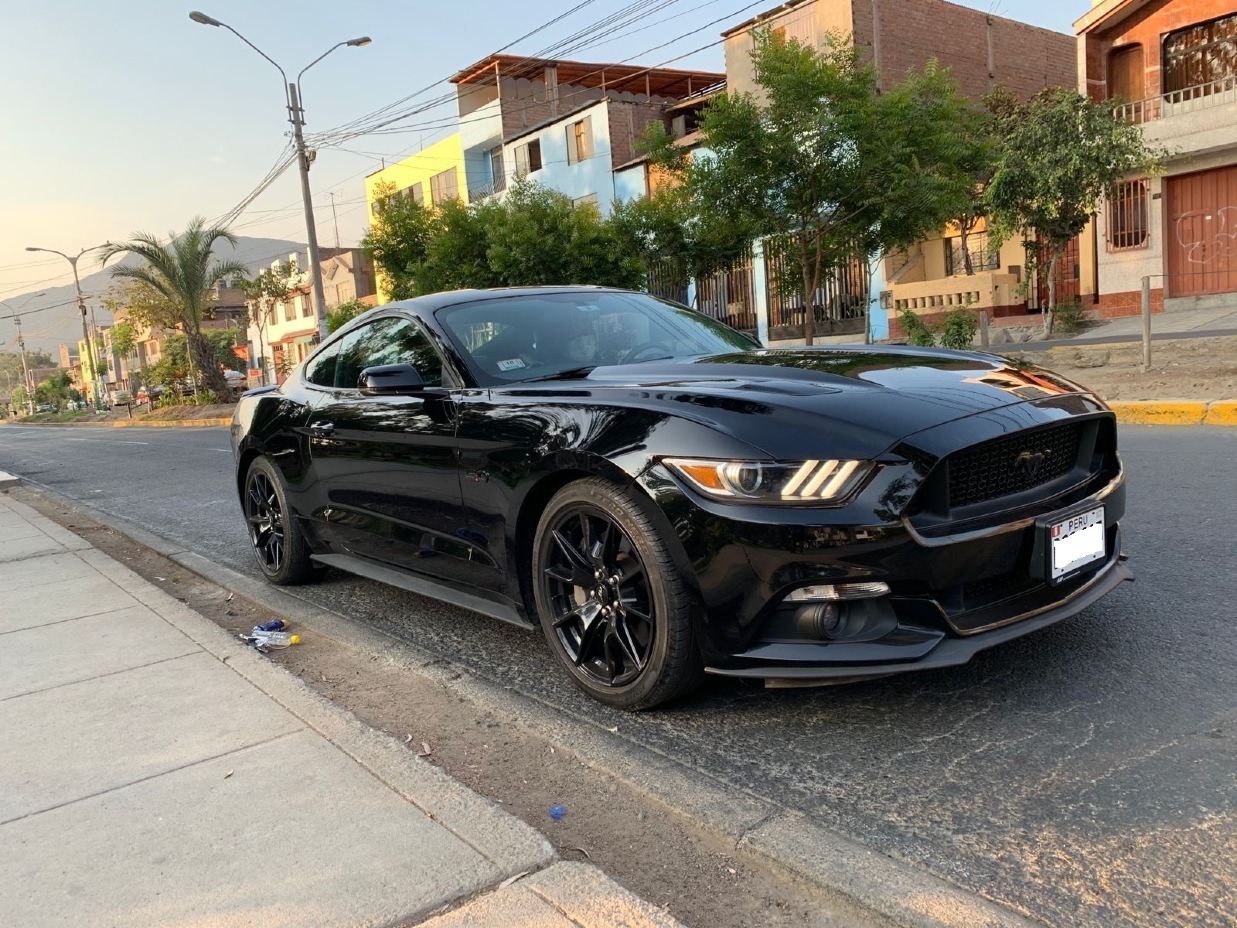 FORD MUSTANG 2017 49.000 Kms.