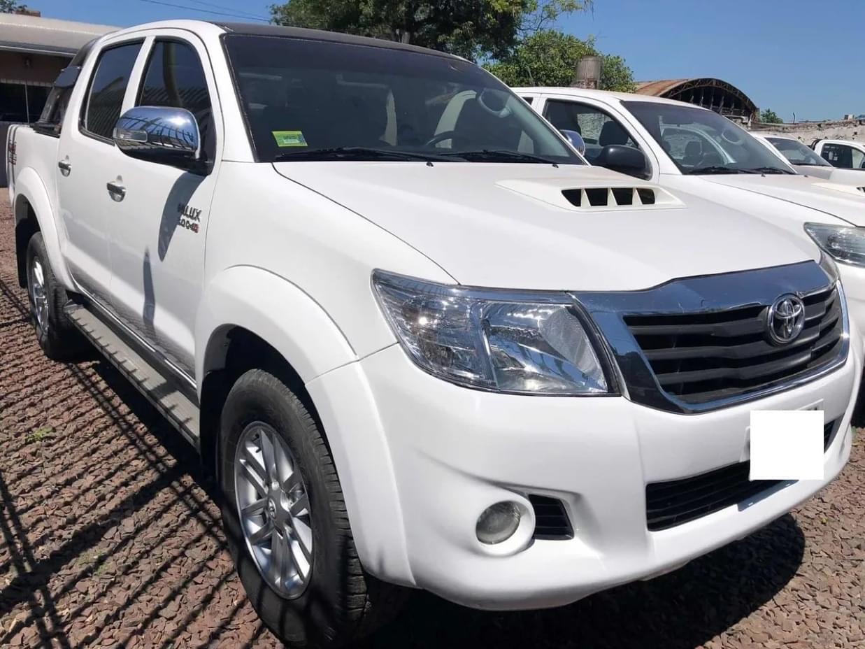 TOYOTA HILUX 2013 75.842 Kms.