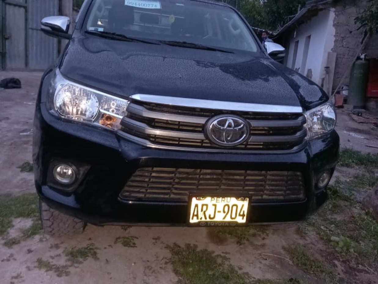 TOYOTA HILUX 2016 70.000 Kms.